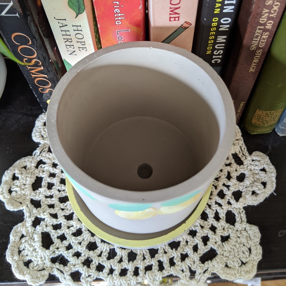 Handmade Planter (Round) - Picture 7 of 13